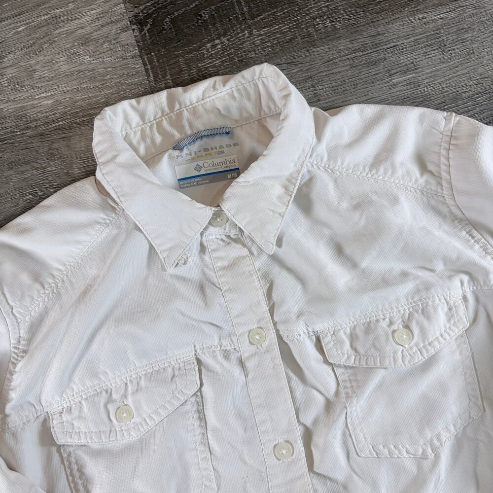 Columbia Sportswear Women's Omni-Shade Button Down Size Medium *READ*
